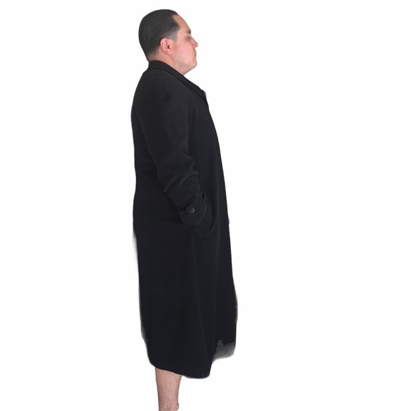 Armani Neumann Marcus black large coat size 42/C - Picture 2 of 15